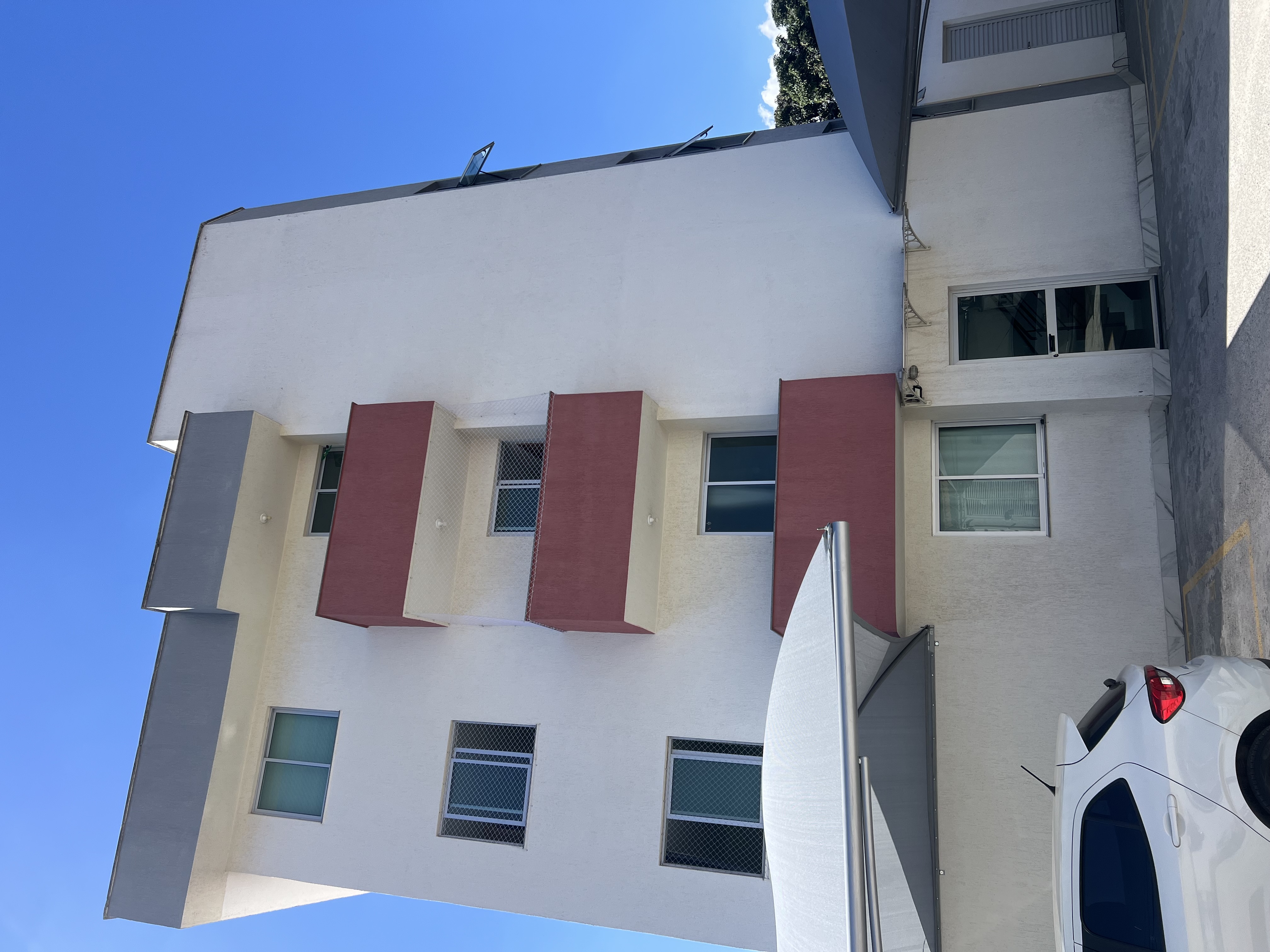 APARTAMENTO TORRE ÚNICA